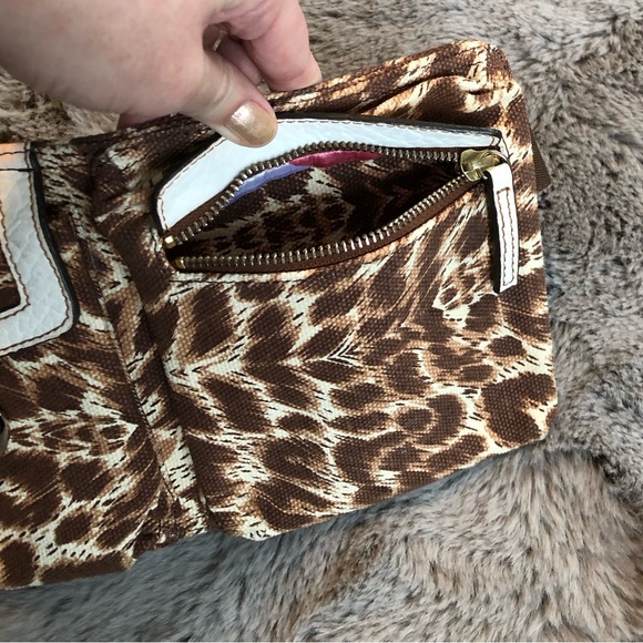 Leopard GUESS belt bag - Picture 11 of 16
